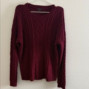 Staccato super soft Cable-Knit Crewneck Sweater in Deep Wine
